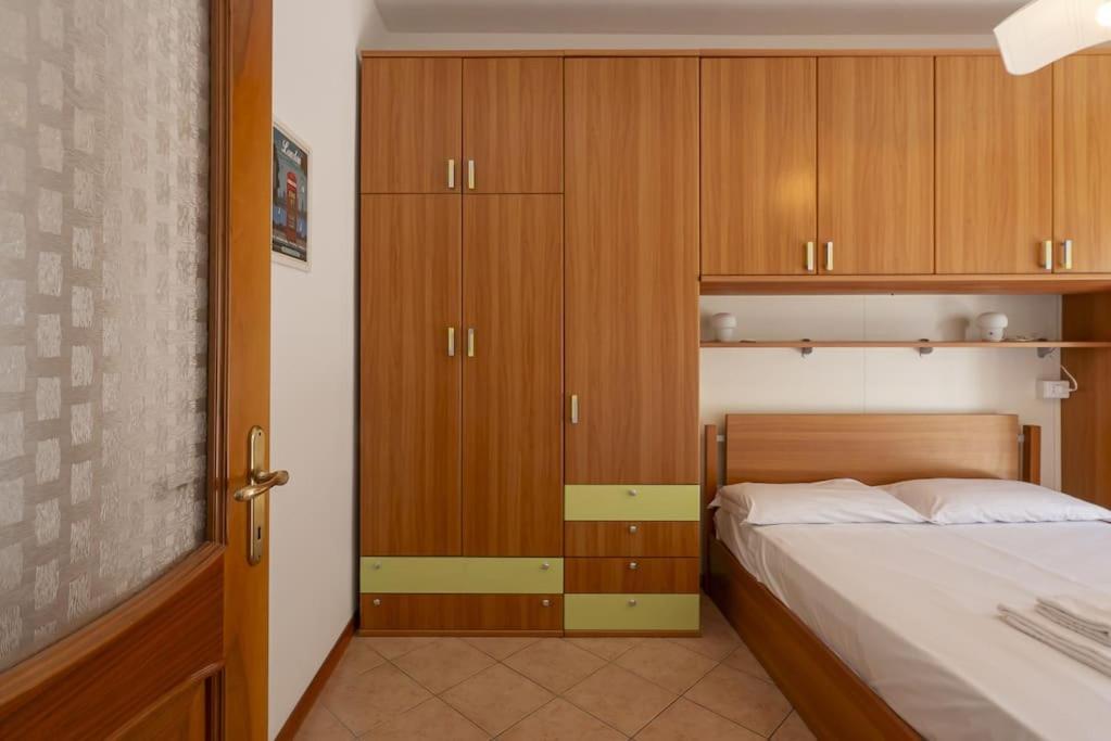 Youhosty - Zuretti42 Lägenhet Milano Exteriör bild